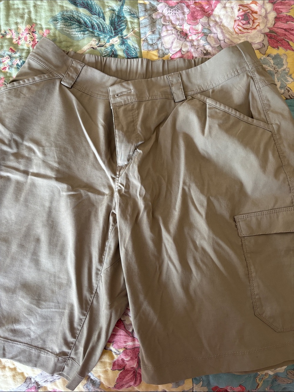 Duluth Trading Co. Women's Khaki Utility Shorts